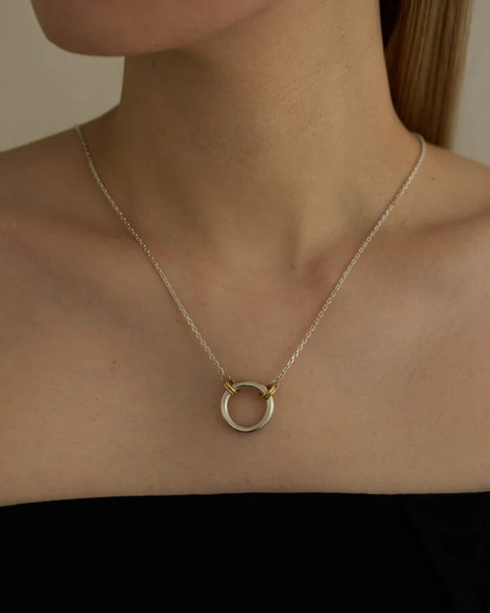 LOOP NECKLACE 02