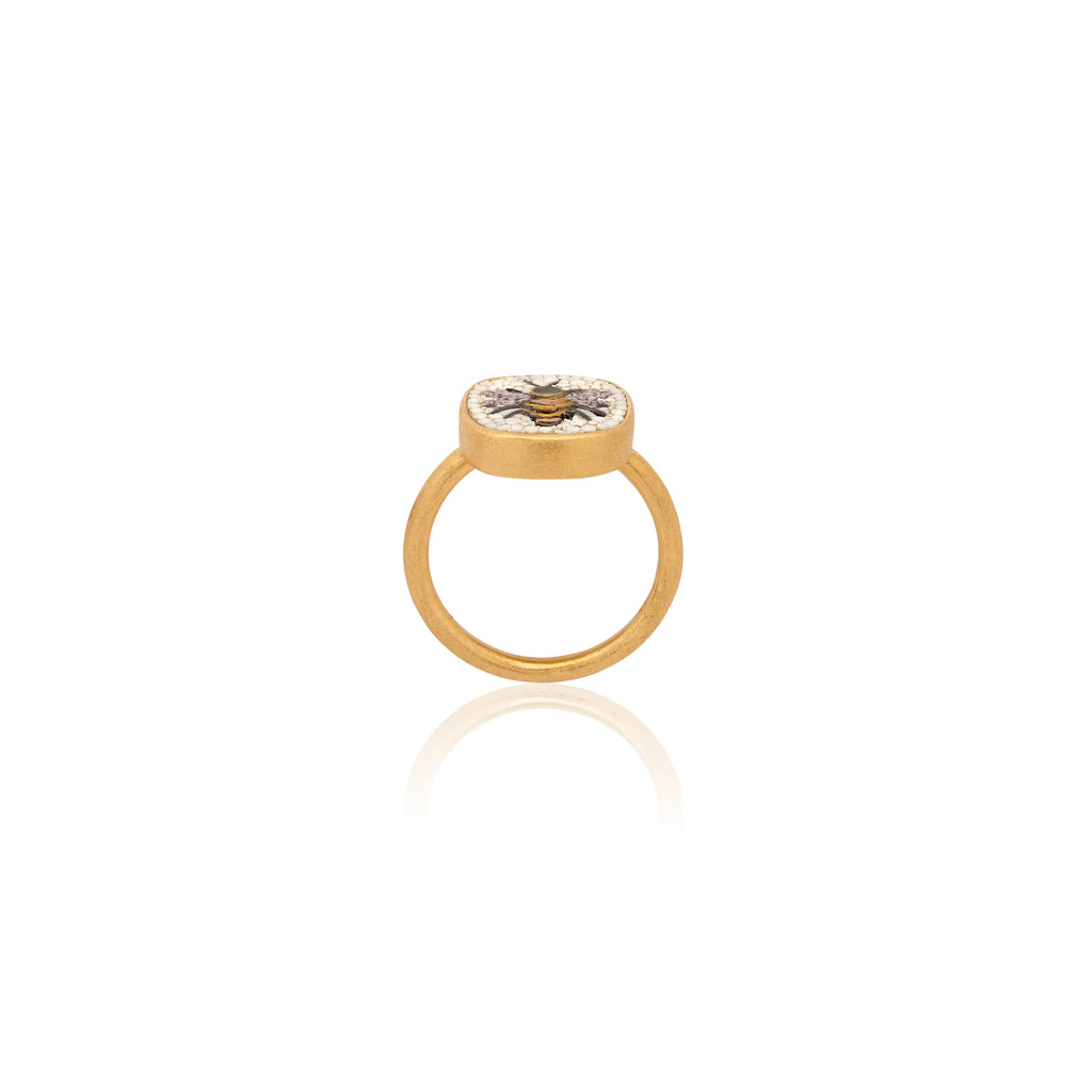 Honeybee ring